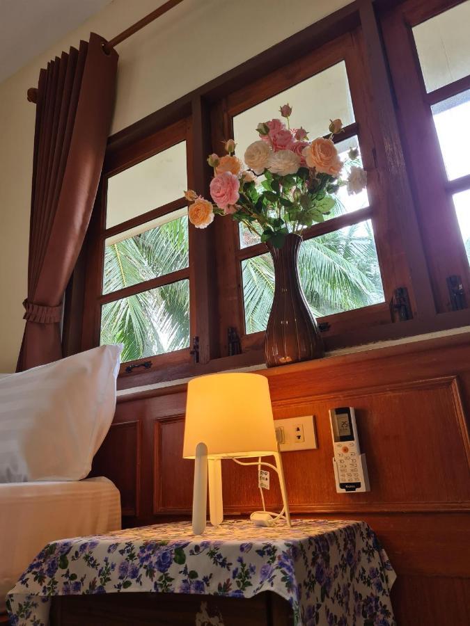 Phangan Villa Bungalows 통살라 외부 사진